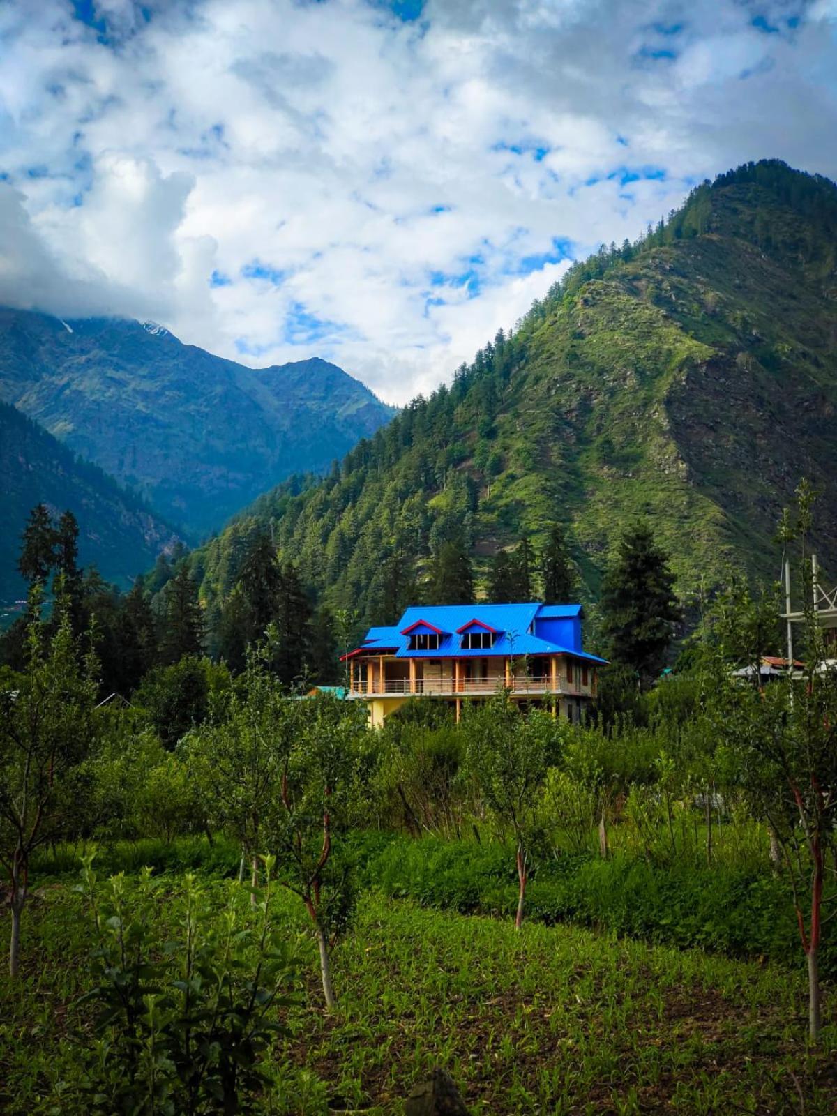 New Brahma Cafe Guest House Kalgha Buitenkant foto